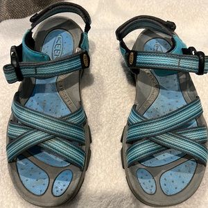 Ladies keen sandals size 8.5